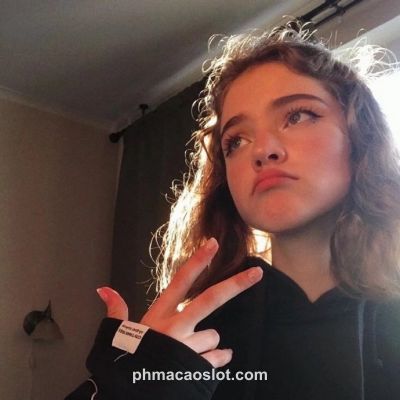 Elena Reyes avatar